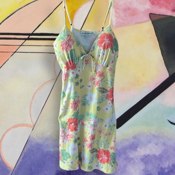 Almost FAMOUS SPAGHETTI ADJUSTABLE STRAPS FLORAL BODY CON DRESS - Picture 2 of 10